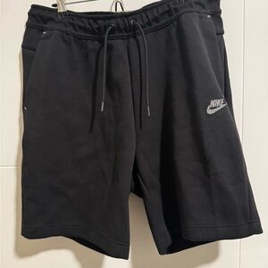 NIKE Tech Fleece Shorts Mens Black Logo Zip Pocket Above Knee Length size L